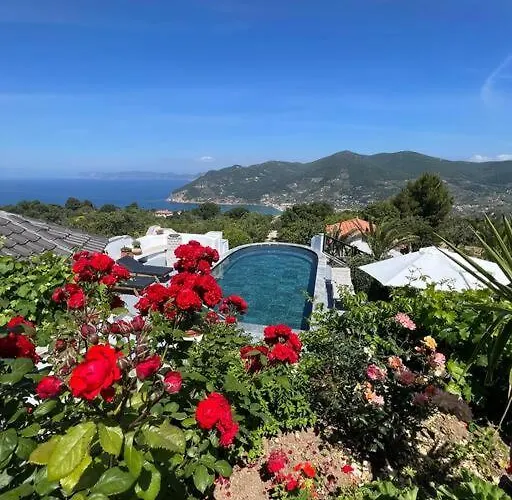 Vila Marbury Heights Skopelos Town Pool Secluded & Stunning